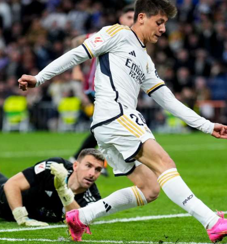 Vinicius åpner scoringen for Real Madrid i 4-0-seieren over Celta, innbytteren scorer